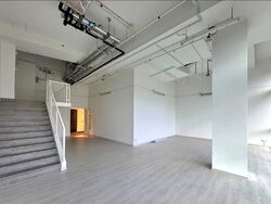 Woods Square (D25), Office #584474651